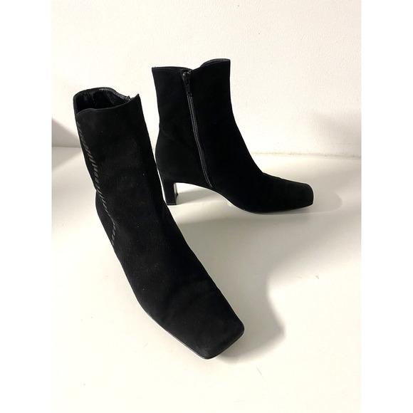 St John Black Bootie Ankle Boot Suede Square Toe Side Zip Block Heel 7 B - Picture 3 of 11